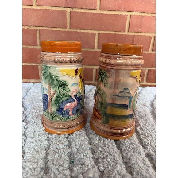 Vintage Souvenir Cups - Picture 4 of 10